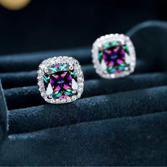 ELEGANT Multicolor and Silver Square Shape Stud Earrings, New In Package - Picture 3 of 5